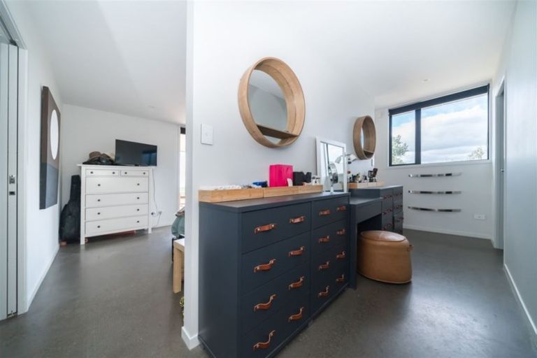 Photo of property in 69 County Heights Drive, Aokautere, Palmerston North, 4471