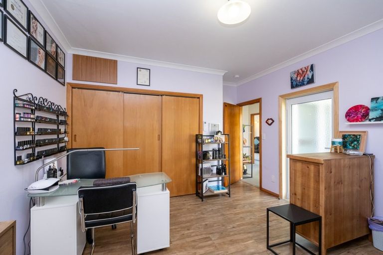 Photo of property in 8 Orlando Street, Stratford, 4332