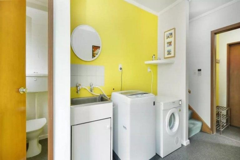 Photo of property in 94 Landsdowne Terrace, Cashmere, Christchurch, 8022