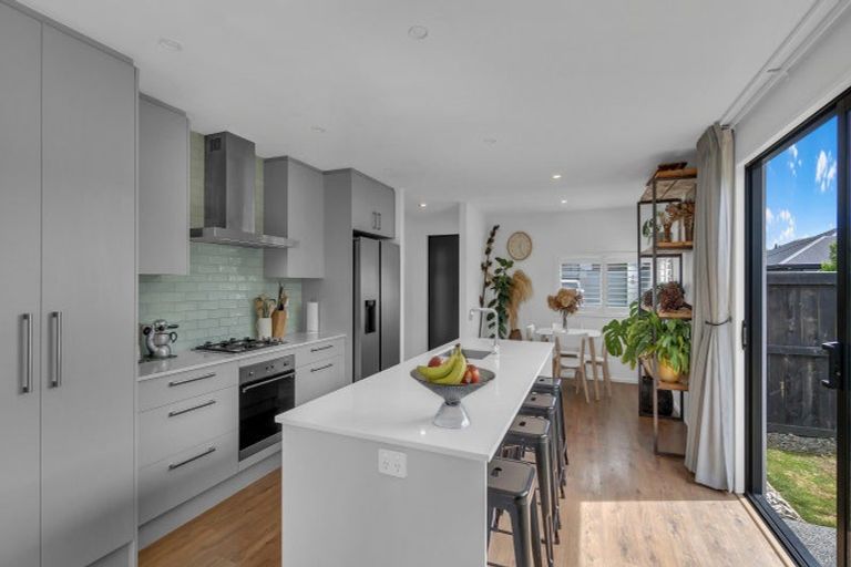 Photo of property in 11 John Raven Lane, Woodend, 7610