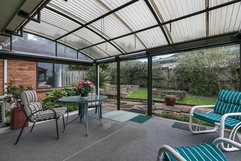 Photo of property in 4 Rush Creek Drive, Westgate, Auckland, 0614