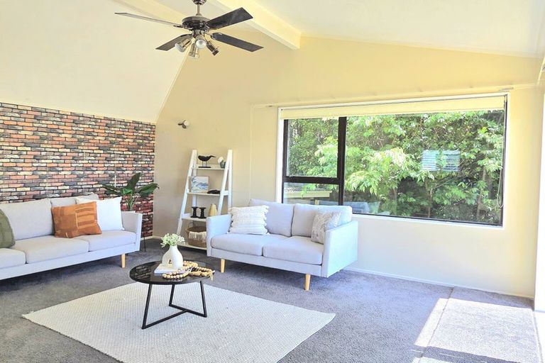 Photo of property in 27a Shackle Lane, Whitby, Porirua, 5024