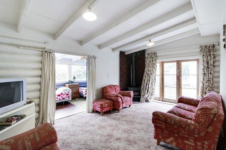 Photo of property in 26 Kent Avenue, Waitarere Beach, Levin, 5510