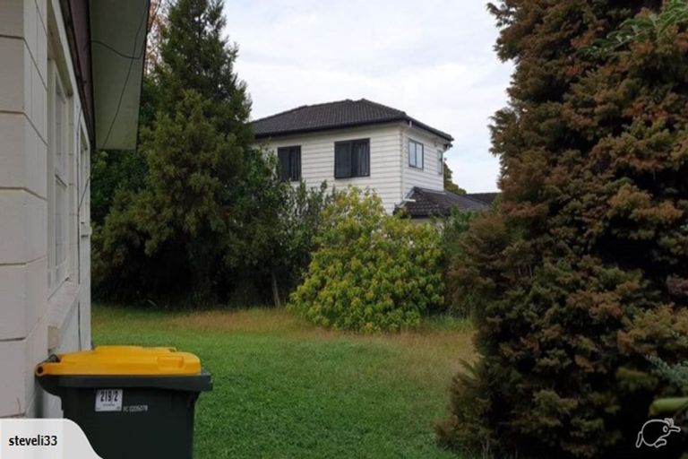 Photo of property in 2/219 Forrest Hill Road, Forrest Hill, Auckland, 0620
