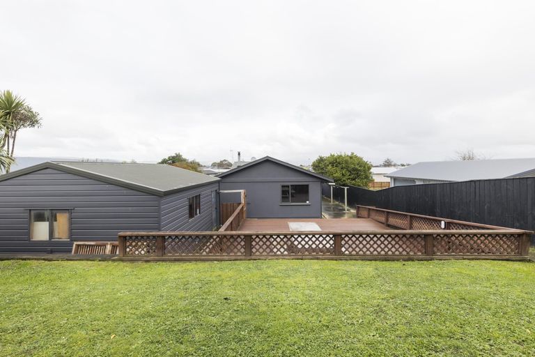 Photo of property in 35 Dahlstrom Grove, Kelvin Grove, Palmerston North, 4414