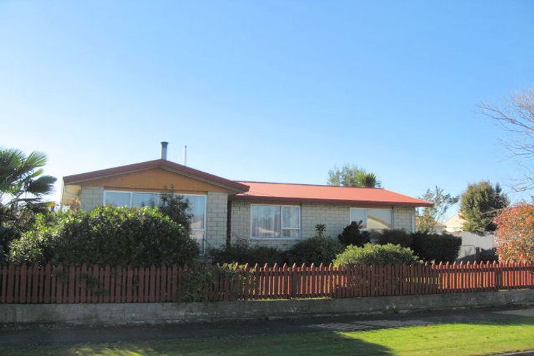 Photo of property in 6 Shenley Drive, Belfast, Christchurch, 8051