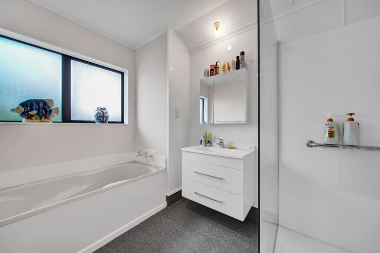 Photo of property in 6a Milmoe Street, Hawera, 4610