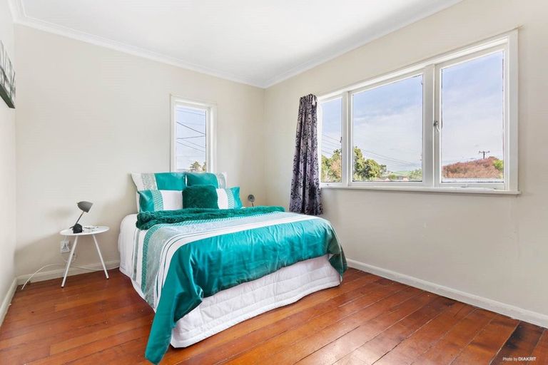 Photo of property in 17a Kereru Street, Henderson, Auckland, 0612