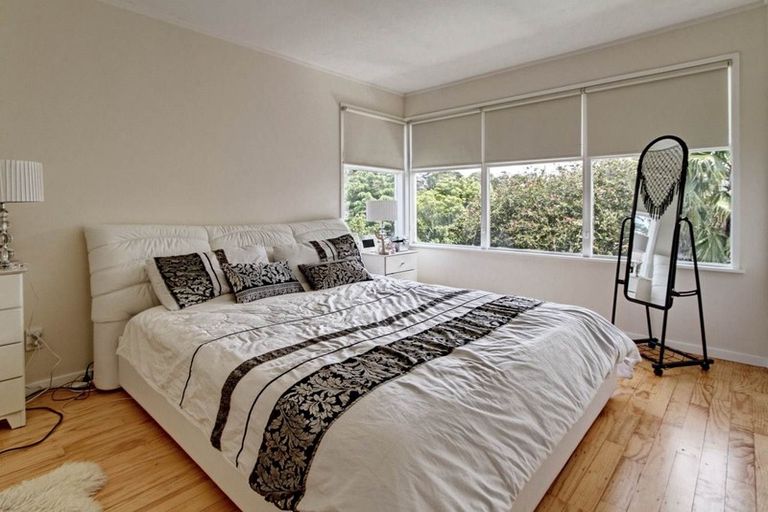 Photo of property in 47 Powrie Street, Glenfield, Auckland, 0629