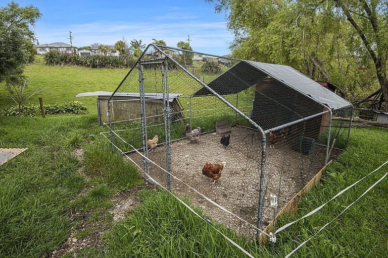 Photo of property in 9 Bickerstaffe Road, Maungaturoto, 0520