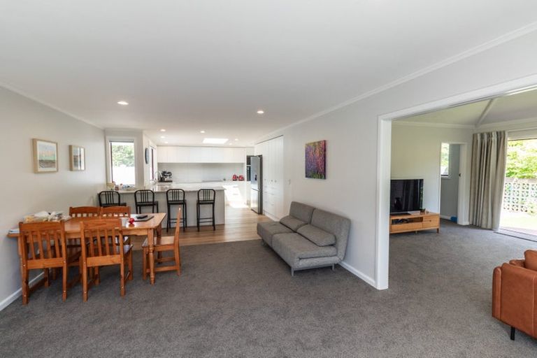 Photo of property in 23a Parkvale Road, Karori, Wellington, 6012