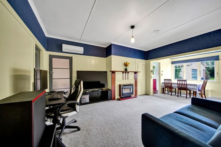 Photo of property in 63 Gladstone Street, Hawera, 4610