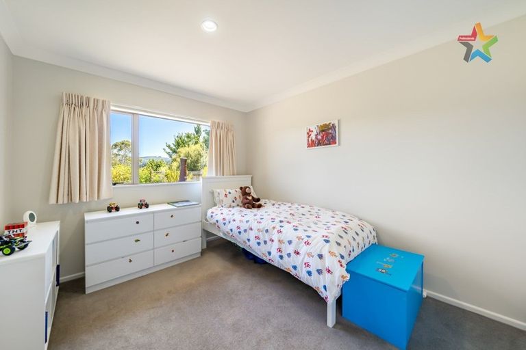 Photo of property in 45 Speldhurst Grove, Stokes Valley, Lower Hutt, 5019