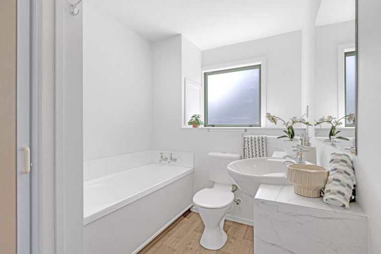 Photo of property in Hagley Mews, 4/454 Hagley Avenue, Christchurch Central, Christchurch, 8011