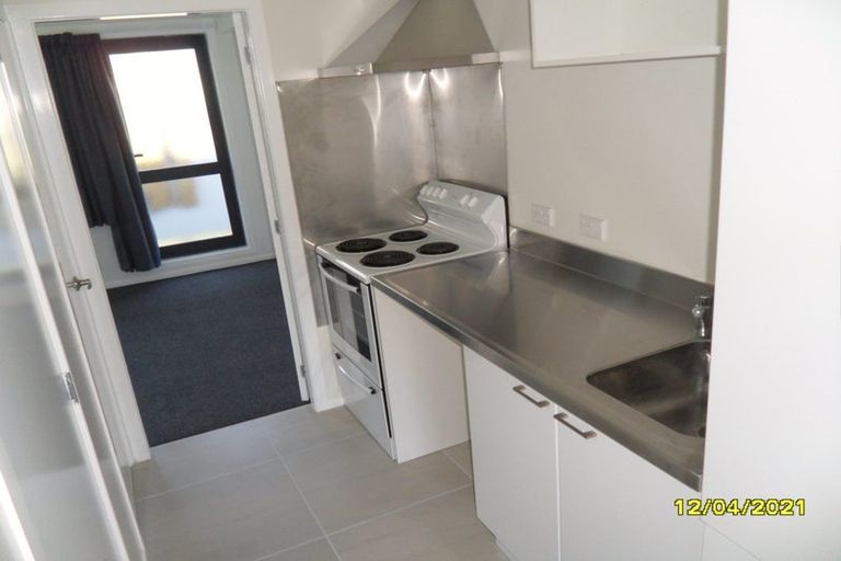 Photo of property in 4 London Road, Korokoro, Lower Hutt, 5012