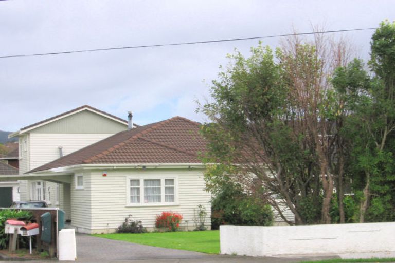 Photo of property in 951 High Street, Avalon, Lower Hutt, 5011