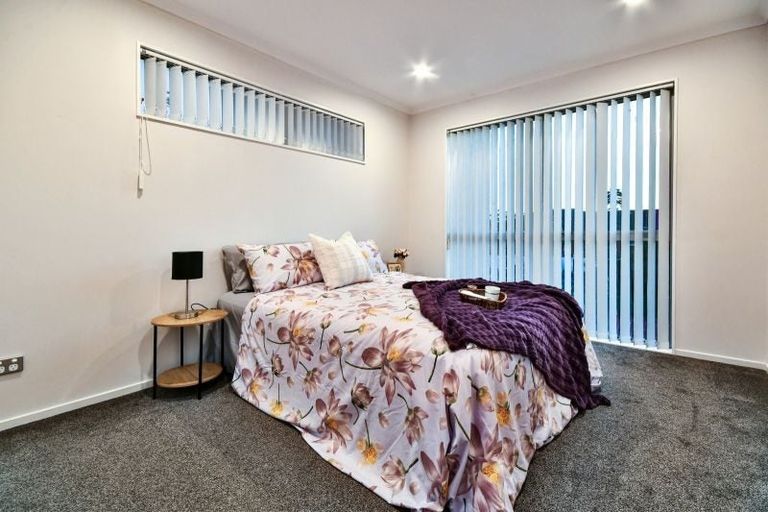 Photo of property in 13b Myers Road, Manurewa East, Auckland, 2102