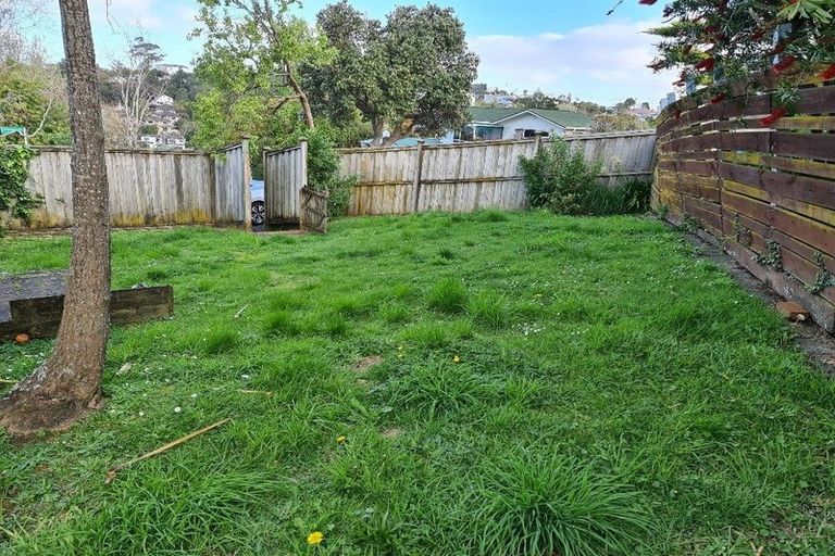 Photo of property in 1 Malters Place, Browns Bay, Auckland, 0630