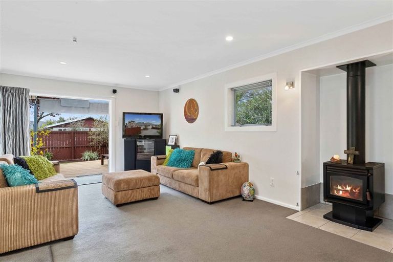 Photo of property in 36 Daniels Road, Redwood, Christchurch, 8051