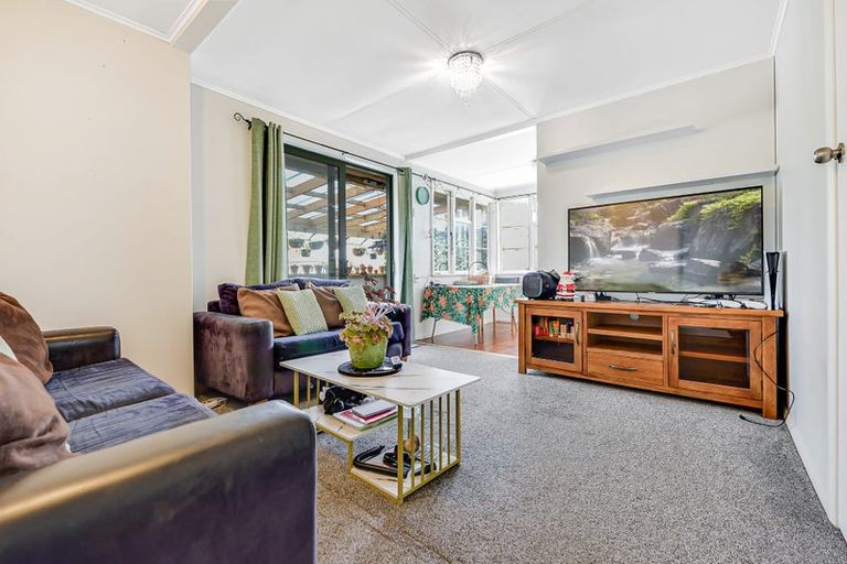 Photo of property in 25 Rawlings Street, Bader, Hamilton, 3206