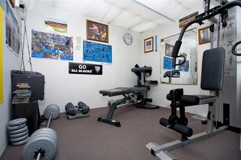 Photo of property in 2/326 Rangatira Road, Beach Haven, Auckland, 0626