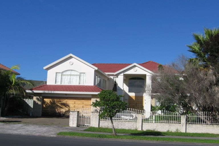 Photo of property in 82 Meadowland Drive, Somerville, Auckland, 2014