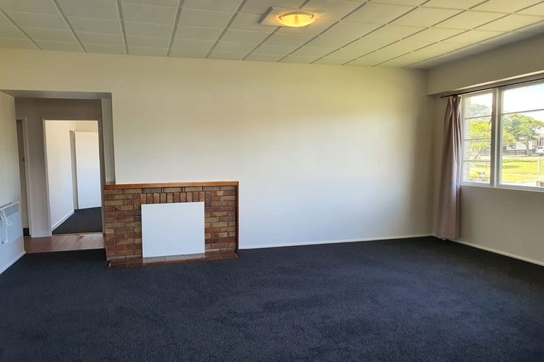 Photo of property in 17 Viola Avenue, Mangere East, Auckland, 2024