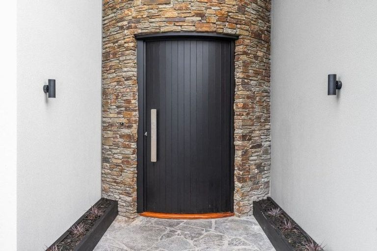 Photo of property in 15 Blarney Place, Casebrook, Christchurch, 8051