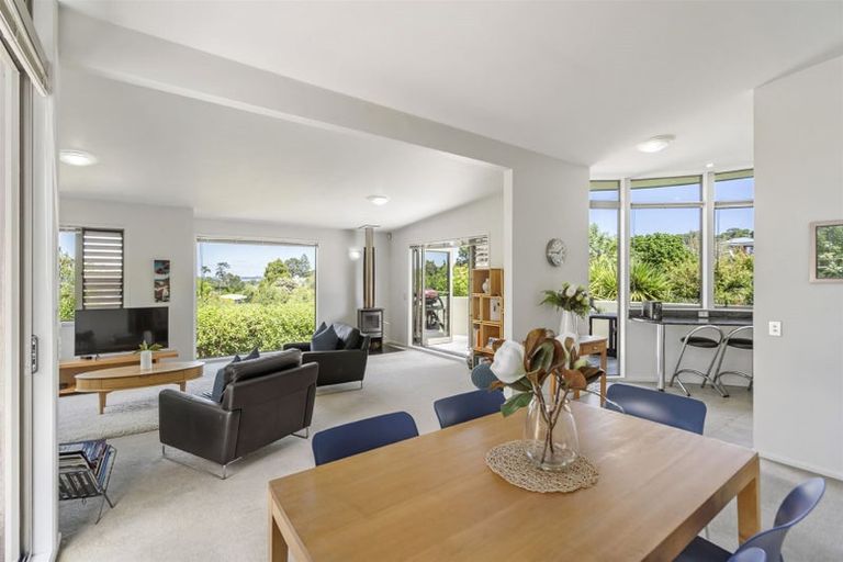 Photo of property in 2/25 Auld Street, Torbay, Auckland, 0630