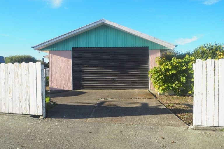Photo of property in 22 Burnett Street, Ashburton, 7700
