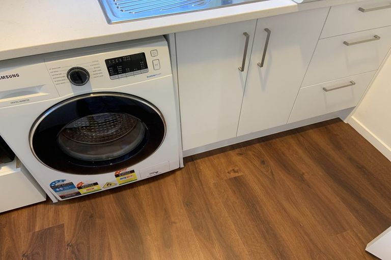 Photo of property in 40b Cresta Avenue, Beach Haven, Auckland, 0626