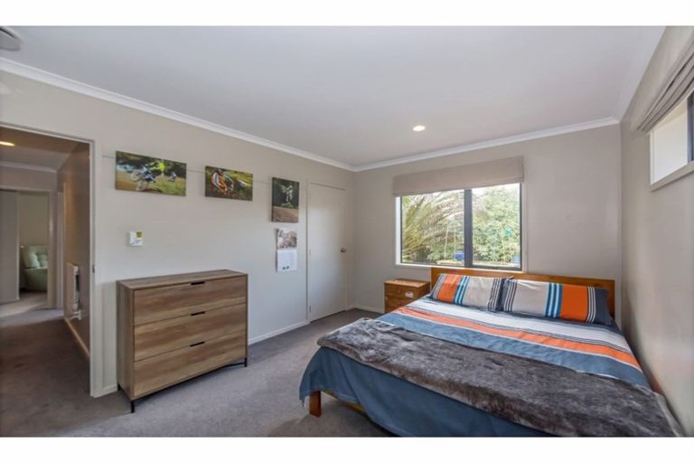 Photo of property in 98 Greenhithe Road, Greenhithe, Auckland, 0632