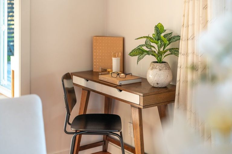 Photo of property in 36 Aperahama Street, Paekakariki, 5034