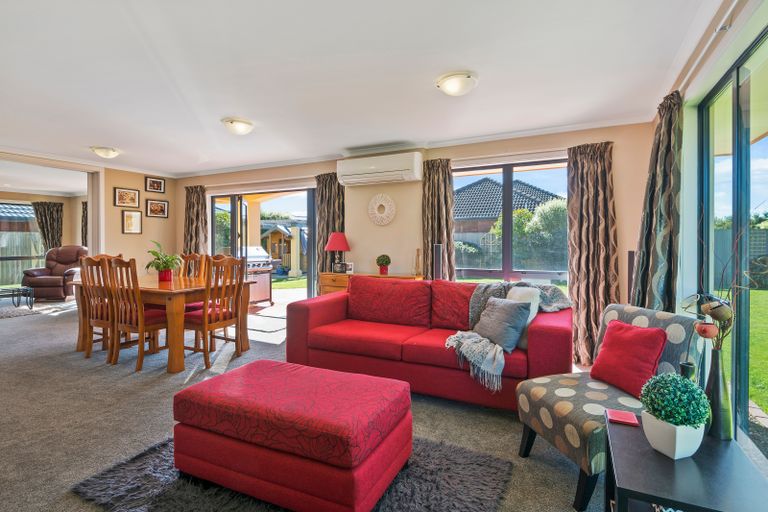Photo of property in 7 Baldoyle Way, Casebrook, Christchurch, 8051