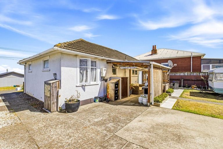 Photo of property in 25 Ruapehu Street, Castlecliff, Whanganui, 4501