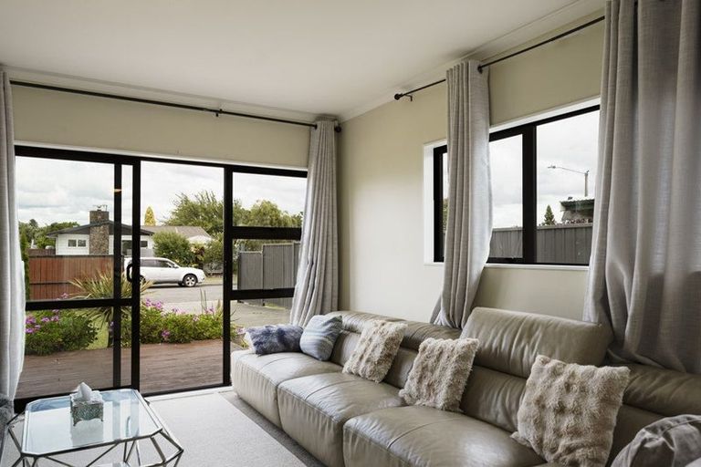 Photo of property in 15 Lorne Crescent, Flaxmere, Hastings, 4120