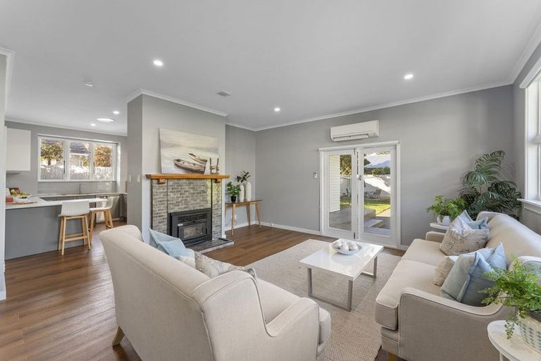 Photo of property in 100 Retreat Road, Avonside, Christchurch, 8061