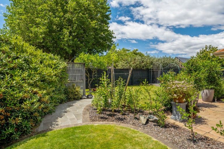 Photo of property in 32 Magnolia Drive, Springlands, Blenheim, 7201