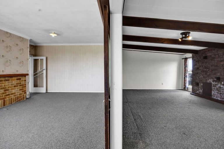 Photo of property in 546 Ararata Road, Hawera, 4674