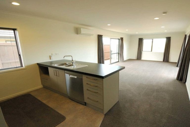 Photo of property in 28 Ridgeway Avenue, Rolleston, 7615