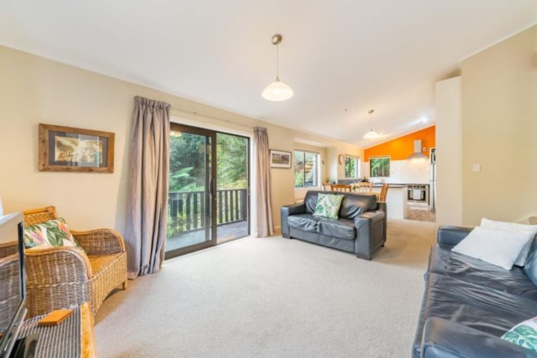 Photo of property in 9 Haven Grove, Naenae, Lower Hutt, 5011