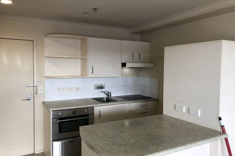 Photo of property in The Rennaissance, 15j/18 Ronwood Avenue, Manukau, Auckland, 2104