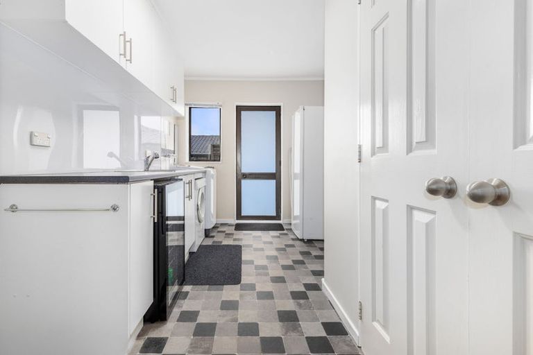 Photo of property in 22 Pinewood Grove, Paraparaumu Beach, Paraparaumu, 5032