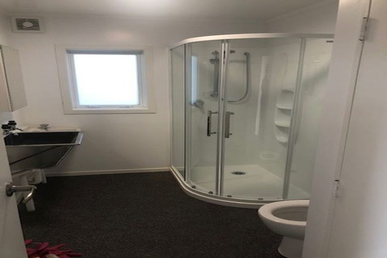 Photo of property in 1/48 Winston Street, Crofton Downs, Wellington, 6035