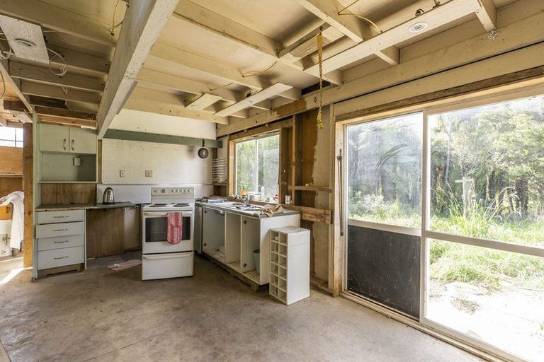 Photo of property in 35 Pataua Road South, Parua Bay, Onerahi, 0192