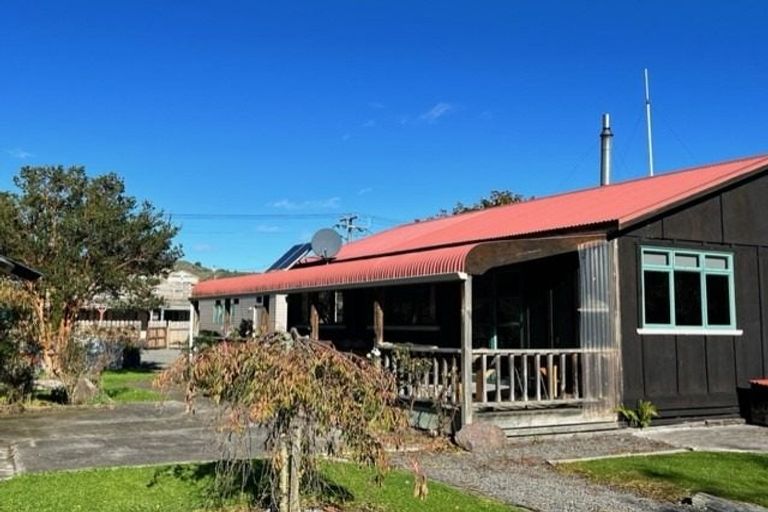 Photo of property in 21 Broadway, Mangaweka, 4797