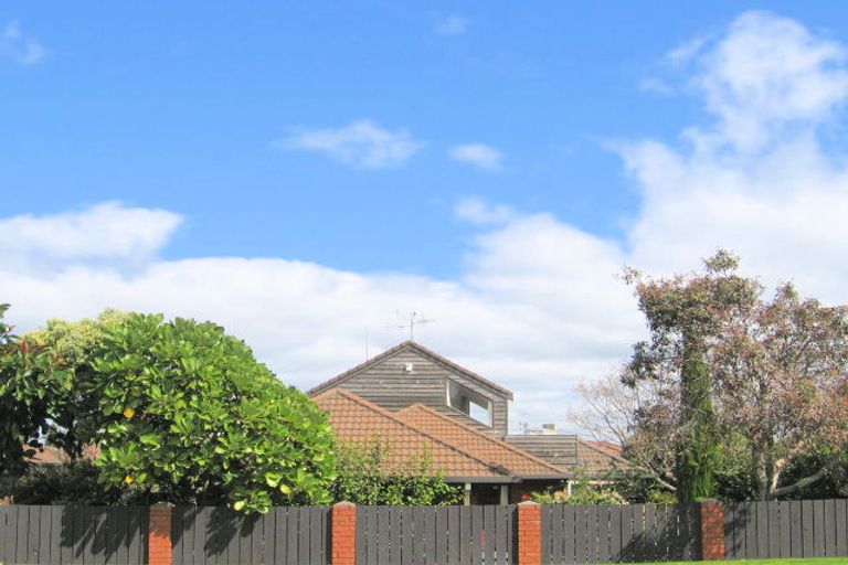 Photo of property in 12 Wells Avenue, Mount Maunganui, 3116