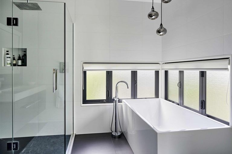 Photo of property in 17 Bowsprit Way, Whitby, Porirua, 5024