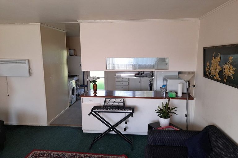 Photo of property in 8 Springfield Street, Forrest Hill, Auckland, 0620