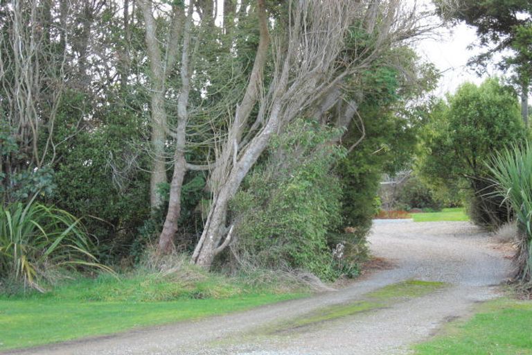 Photo of property in 40 Watt Road, Otatara, Invercargill, 9879